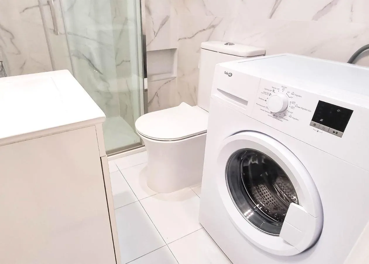 Marino II 206. Great Studio Second-Line To The Beach In Marbella Centre. Spanien